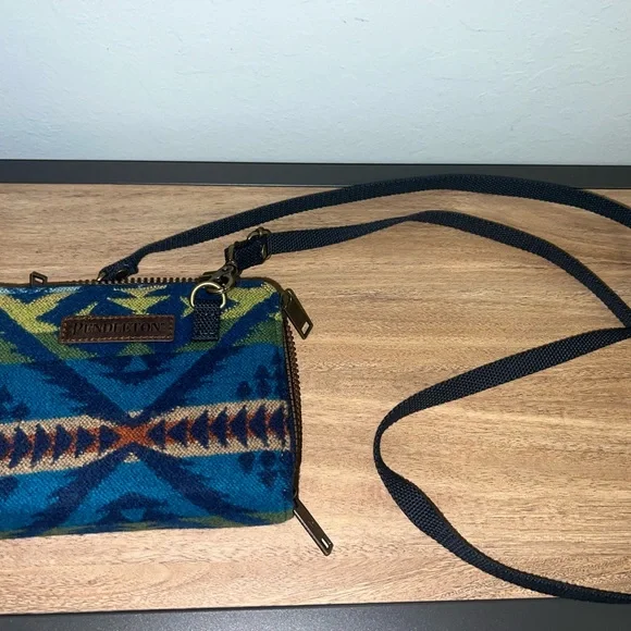 Pendleton Blue and Yellow Patterned Crossbody Bag - Picture 2 of 8